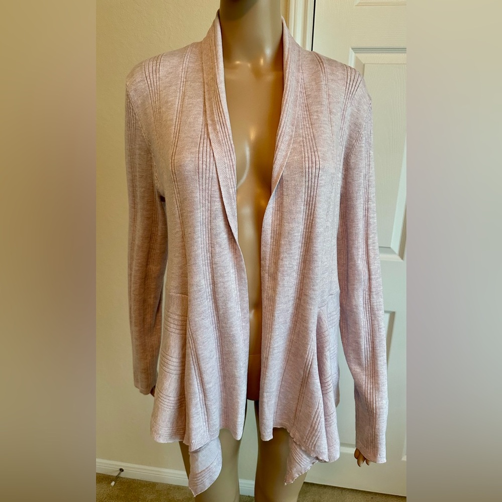 NWT Verve Ami Women's Light Pink Cardigan Size Large.